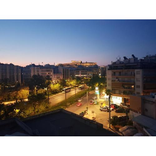 Acropolis Veranda by YHA
