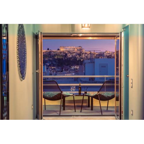 Acropolis View Mini Sky Suite & Hot Tub
