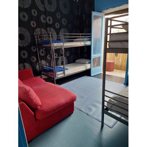 ACROPOLIS ViEW MIXED DORMITORIES 1 MINUTE BY THISSIO METRO STOP