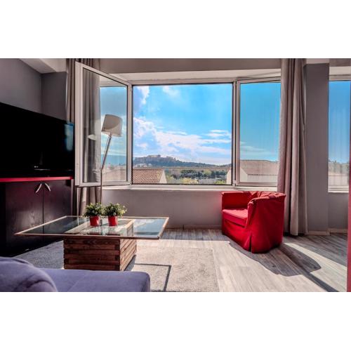 Acropolis view, near Monastiraki 3br 2 bathrooms RED