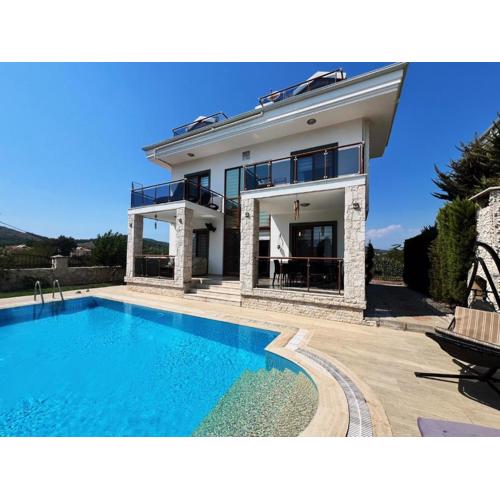 AD Reeki Villa