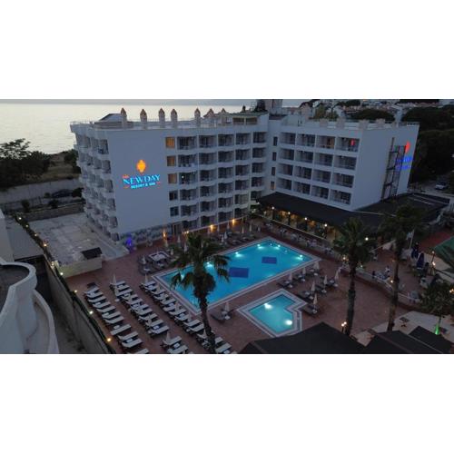 Ada Newday Resort Hotel