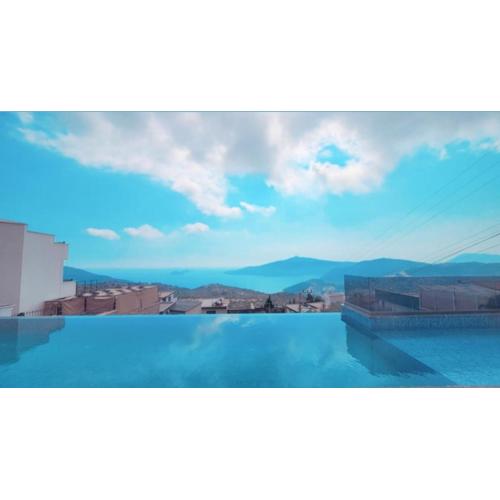 Ada Villa