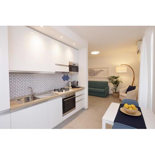 Adamaina - Sea view apartment with private garage