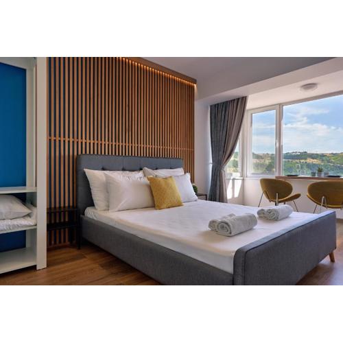 Adel Apartments