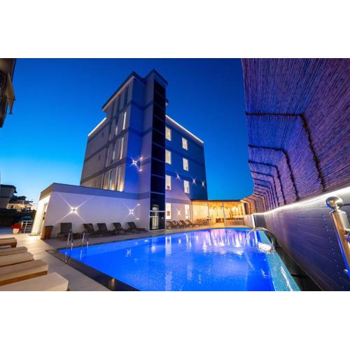 ADMIRO Hotel