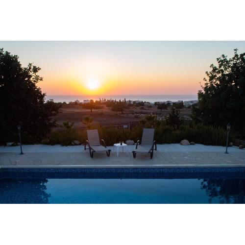 Adonis Villa