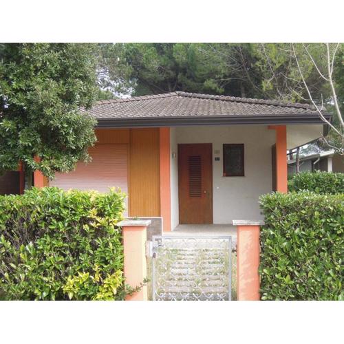 Adorable villa surrounded by garden 650m from the sea