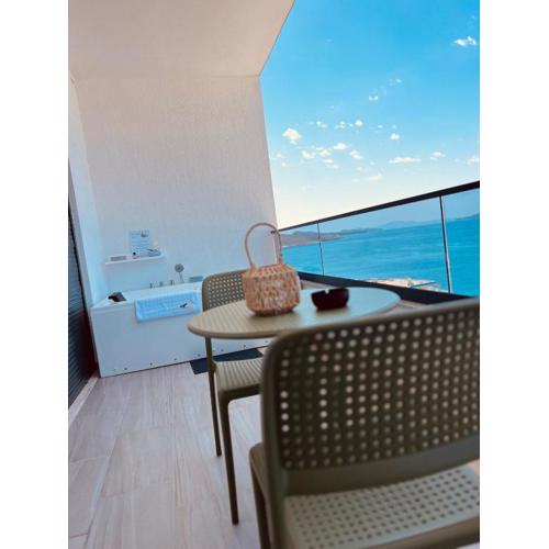 Adore Luxury Suite