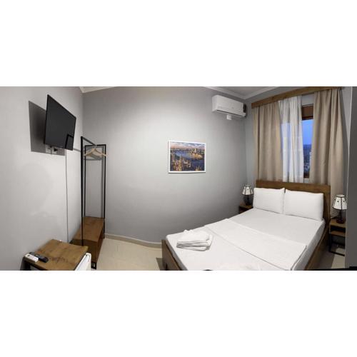 Adrian Hotel