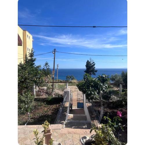 Adrianas Guest House