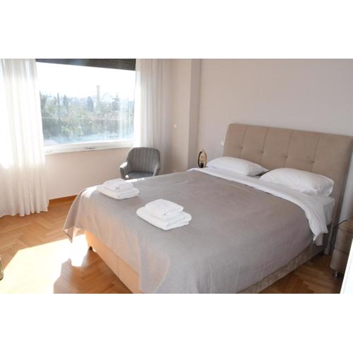 Adrianos Gate View Apartment