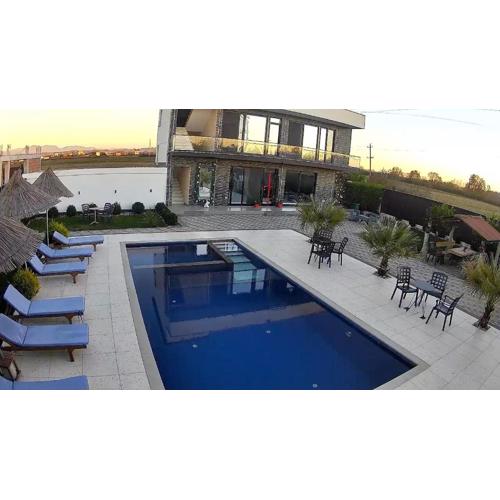 Adrians villa