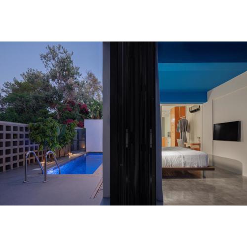 Adrop Pool Suites