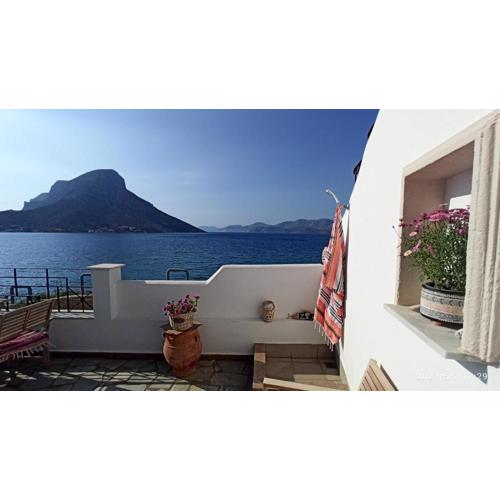 Aegean Villita on beach apartment