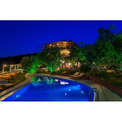 Aeneas Hotel