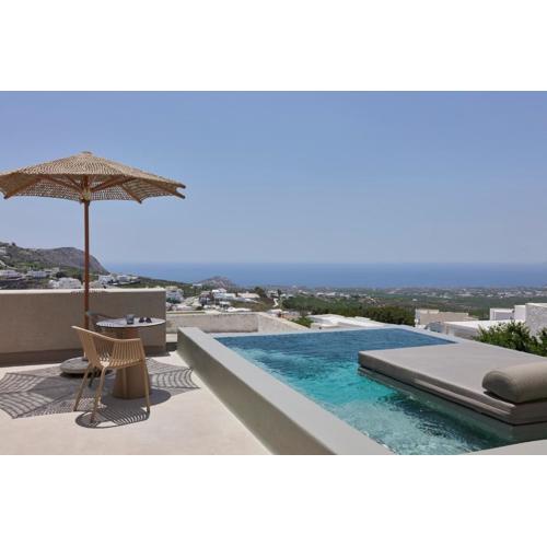 Aeon Suites - Adults Only