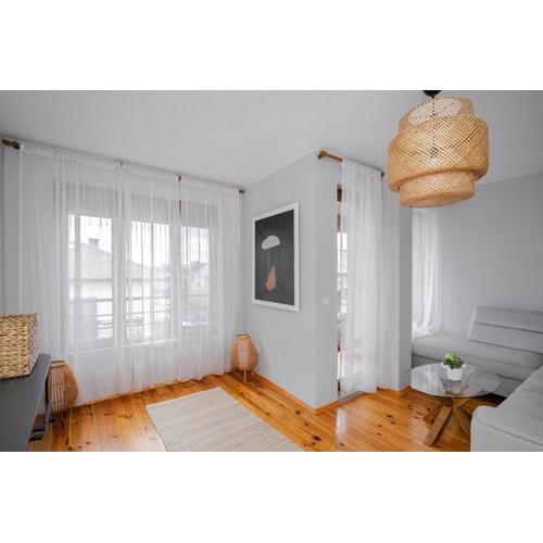 AeroLuxe Living 1BD Apartment by Flat Mаnager