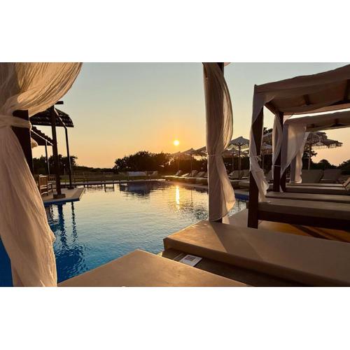 Aethrion Villas & Suites