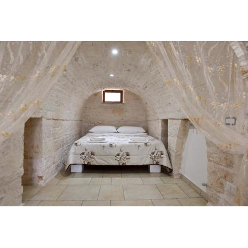 Agape fra i Trulli Dimora Orchidea
