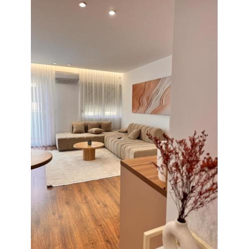 Agate Luxury 2B