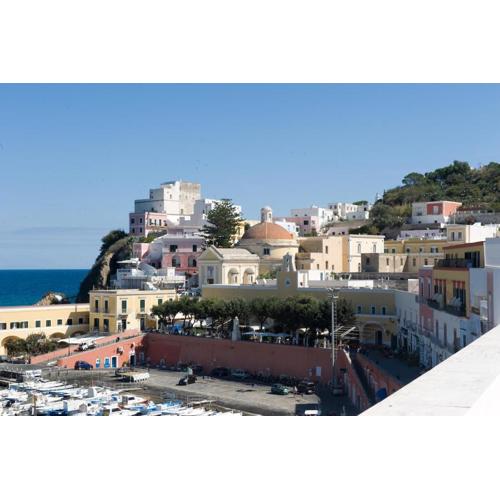 Agenzia Isotur IL FARO