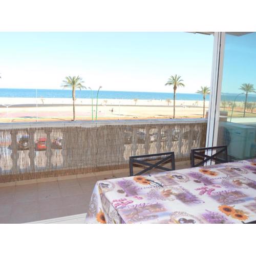 Agradable apartamento de tres dormitorios y vistas al mar - HISP-288-54