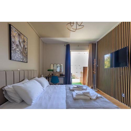 AIOLOS elegant escapes GLYFADA apartment