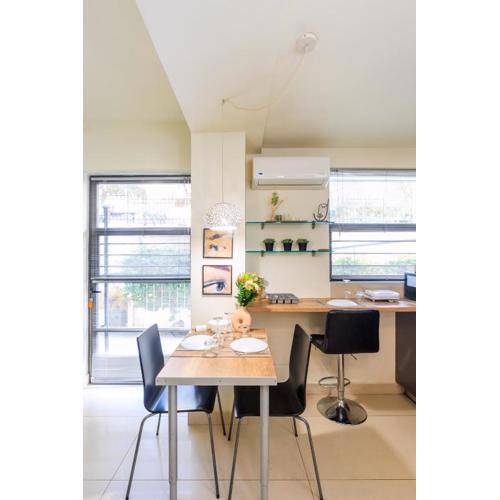 AIOLOS glyfada centre apartment 1