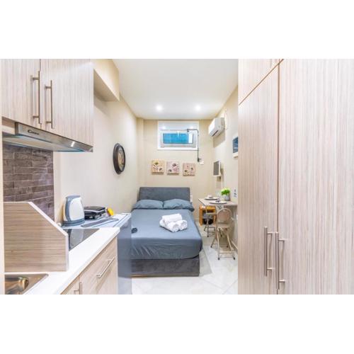 AIOLOS LUXURY alimos market apartment 2 near the sea