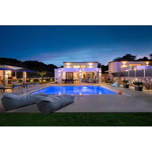 Aiora Luxury Villas