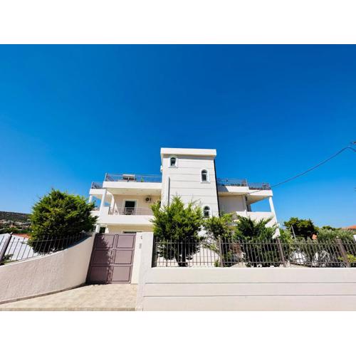 Airfenos - Athens Riviera