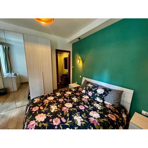 Airport Accommodation Deluxe Bedroom and Private Bathroom near Airport Self Check In and Self Check Out