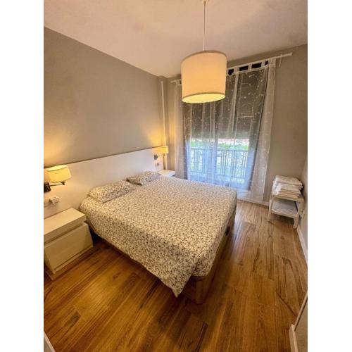 Airport Madrid Plenilunio Suites blue