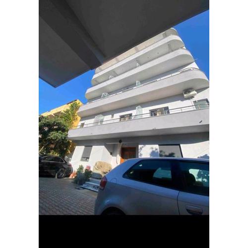 Ajsi Apartments