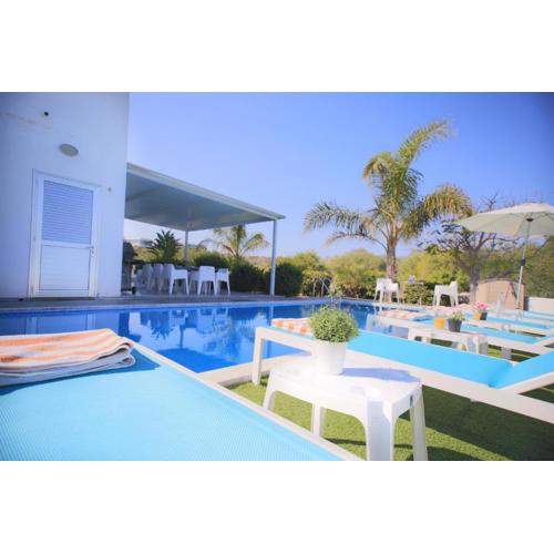 Akefalou Bay Villa