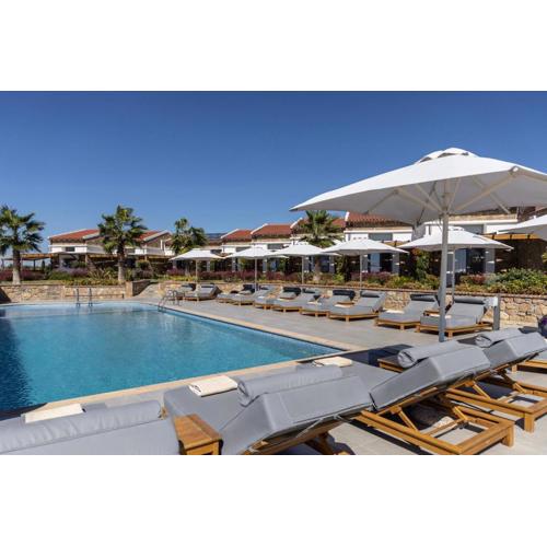 Akrolithos Luxury Suites & Spa