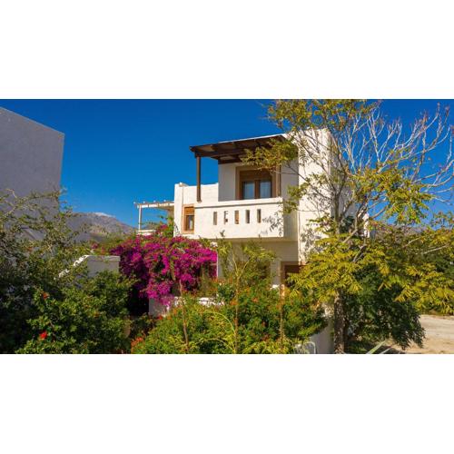 Akrotiri Apartments