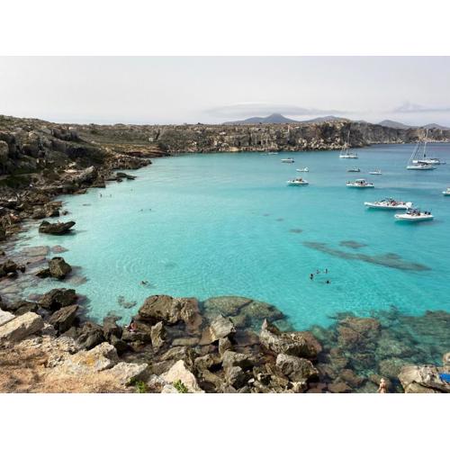 Al centro con panorama nuovissimo appartamento a Favignana Isole Egadi