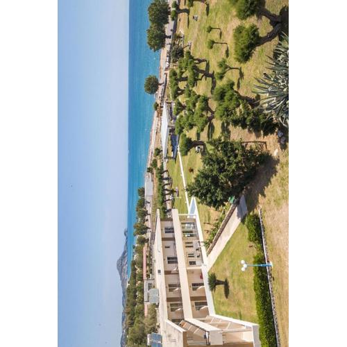 Al Mare Apartments