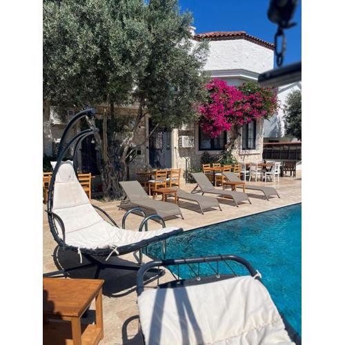 Alaçatı Albatross Hotel