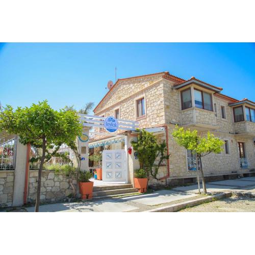 Alacatı Leylak Hotel