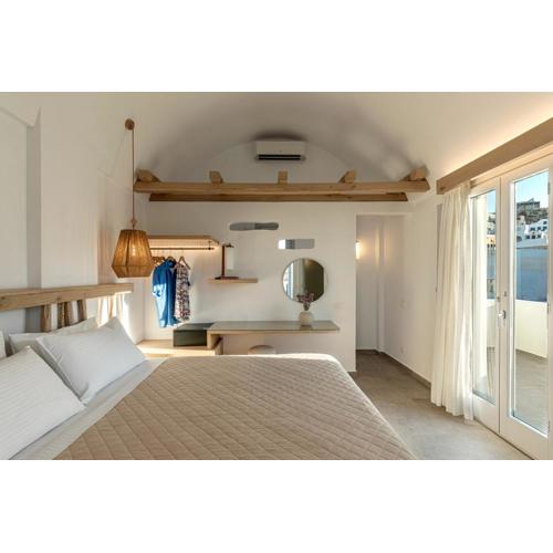 Alafropetra Luxury Suites