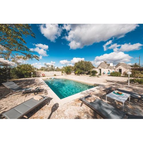 Alberobello-Trullo Mario with Pool, Pet Friendly
