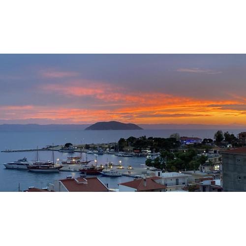 Βalcony View Μarmaras