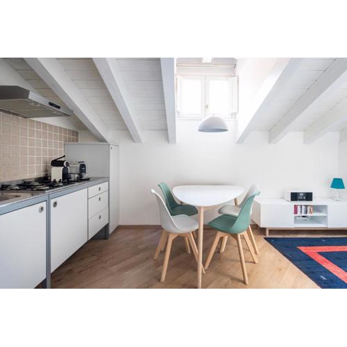 Alcova Room