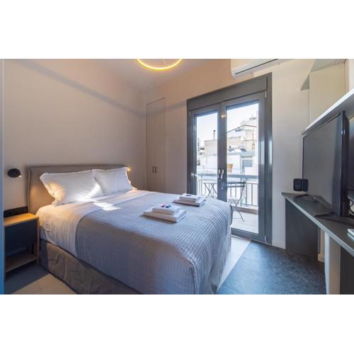 Alektor2 by Smart Cozy Suites - Premium Location near Athens