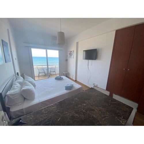Alex Beach Apartment 33