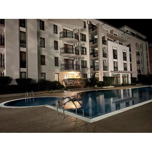 Alex Deluxe Apartments