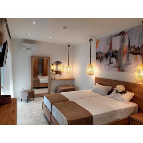 Alexa Luxury Suites